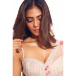 Malavika Mohanan Instagram - A little extra sparkle for last night ✨🥰 . . @falgunishanepeacockindia • @eshaamiin1 • @theitembomb • @makeupartistkarishmabajaj • @nishisingh_muah • @shivamguptaphotography