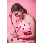 Malavika Mohanan Instagram – 💕
.
.
@gauriandnainika • @archamehta • @theitembomb • @makeupartistkarishmabajaj • @meiteiartist • @ankitanevrekar_photography