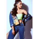 Malavika Mohanan Instagram – 🦚
.
.
Photography • @omkarchitnis 
Stylist • @d_devraj 
Hair • @the.mad.hair.scientist 
Makeup • @makeupartistkarishmabajaj 
PR • @theitembomb