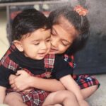Malavika Mohanan Instagram - What a beautiful childhood you gave us @beenapoduval @kumohanan ♥️ . . We love you ♥️ And yes, Happy Children’s Day to all 😃 P.S. As-cute-as-a-button baby in the second picture is @adityamohanan & as-cute-as-a-button baby in the third picture is yours truly 🤓