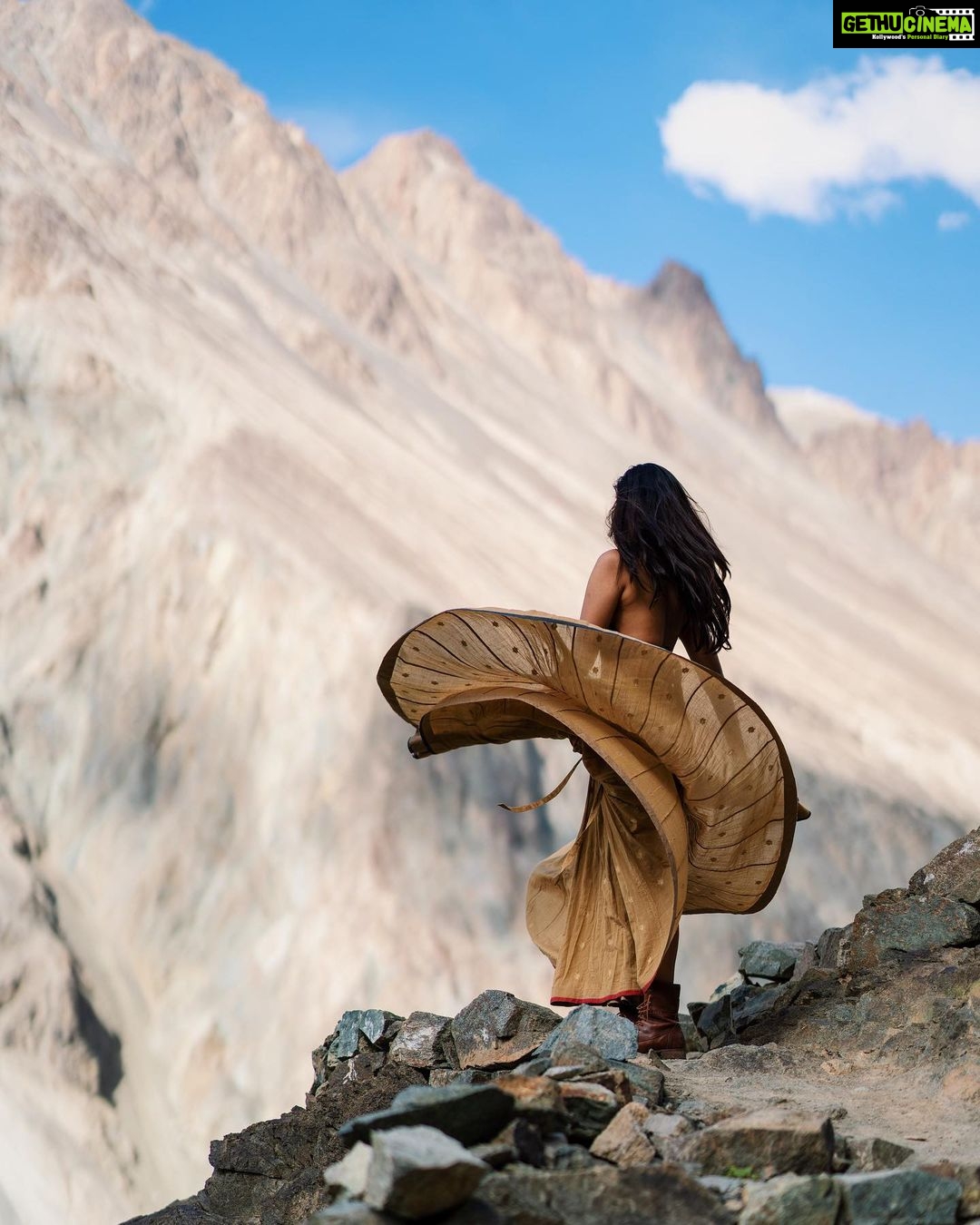 Malavika Mohanan Instagram - Flow 💫 Ladakh, India