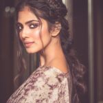 Malavika Mohanan Instagram – 🍂
.
.
@padmaja.online 
@the.mad.hair.scientist 
@theitembomb 
@devsphotographyofficial 
@makeupartistkarishmabajaj 
@stylisttsahilgulati 
@chintan_shah1998