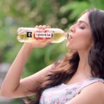 Malavika Mohanan Instagram - Super excited to share my first national endorsement! 🥰 Introducing the new ‘Sparkle’ by @minutemaidindia ! Enjoy the taste of real Kashmiri apples 🍎 #absolutelycrisp . @theitembomb @mehakoberoi big shoutout to you guys! ♥️