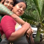 Malavika Wales Instagram – അഞ്ജനക്കുട്ടിക്ക് മല്ലികാമ്മയുടെ ഒരു താരാട്ട് 

Manjil Virinja Poovu || Mon – Sat @7.30 pm || Mazhavil Manorama || manoramaMAX

#ManjilVirinjaPoovu #MazhavilSerial #MazhavilManorama #manoramaMAX #ViralCuts