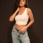 Malvika Sharma Instagram - 📸 @faizialiphotography Make up @makeup_asfaque