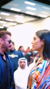 Mamta Mohandas Instagram - With @beingsalmankhan @shahidkapoor at @iifa Press conference at the @etihadarena.ae yesterday. 
@visitabudhabi
