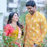 Manali Rathod Instagram - Love. Auspicious. Joy. All the three captured in one frame. 💛 . Muse : @i_manalirathod . Outfit : @gracenewdesigners Jewellery : @mspinkpantherjewel MUA : @makeoversbyhayath Hair styling : @hair_stylemaker . . . . . . . . . #couple #coupleshoot #maternityshoot #maternityphotography #maternityphotoshoot #maternity #babyshower #babyshowershoot #pregnancy #pregnancyshoot #cutiepiestories