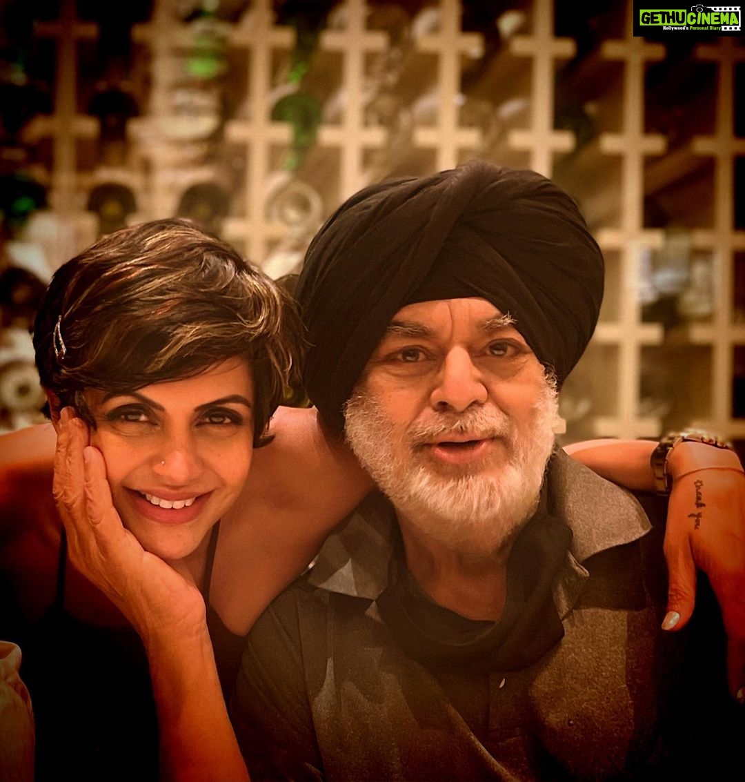 Mandira Bedi Instagram - #happyfathersday to my top notch Dad! β¨π§Ώππ½ My moral compass.. And a beautiful, strong shoulder always.. β€οΈβ¨π§Ώππ½ Love you Jiji β€οΈπ₯°