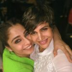 Mandira Bedi Instagram - Happy happy birthday to you my sweetest, loving and the most fiercely loyal friend, Samu..!! You really have so much love to give and such a beautiful heart. ❤️✨You have made Viru, Tara and me your family.. and now you are stuck with us for Life!!!! I love Oriyama, I love our sleepovers at yours.. and our evenings of beautiful conversations and your yummy home cooked food that is made with so much ❤️!!! (The Andachya poornyacha that you make is a #gamechanger ! 🤪) My Samu, When I count my blessings, I feel so much gratitude for you!! Happy birthday.. Love you... ❤️❤️❤️