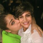Mandira Bedi Instagram - Happy happy birthday to you my sweetest, loving and the most fiercely loyal friend, Samu..!! You really have so much love to give and such a beautiful heart. ❤️✨You have made Viru, Tara and me your family.. and now you are stuck with us for Life!!!! I love Oriyama, I love our sleepovers at yours.. and our evenings of beautiful conversations and your yummy home cooked food that is made with so much ❤️!!! (The Andachya poornyacha that you make is a #gamechanger ! 🤪) My Samu, When I count my blessings, I feel so much gratitude for you!! Happy birthday.. Love you... ❤️❤️❤️