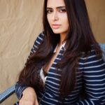 Meenakshi Dixit Instagram - This is! when we made memories while shooting ❤️😇 @zara @modhgil_films #memories #meenakshidixit #photographylovers #photography #natural #candid #love #trending #mystyle @zara @modhgil_films