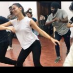Meenakshi Dixit Instagram - Rehearsals ❤ #meenakshidixit #candid #throwback #throwbackmemories #reelitfeelit #reelsinstagram #instagramreels #reels #love #dance #rehearsals #telugusongs