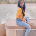 Meera Chopra Instagram – Hawa paani aur mein!!