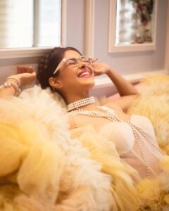 Meera Chopra Instagram - Laugh to yourself!!