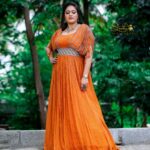 Meghana Raj Instagram - And now Details! My dream team! You guys have put up with my tantrums, sudden changes in looks and been like my family! . . Styling by @harshithareddy_stylebook . . Makeup @makeover_by_viswa . . Hairstyling @makeover_by_raghu_nagaraj_n . . Jewellery (neckpiece)(bangles) @thetiysha Jewellery (earrings) @de__aura . . Photography by @santhuphotography9
