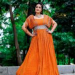 Meghana Raj Instagram - And now Details! My dream team! You guys have put up with my tantrums, sudden changes in looks and been like my family! . . Styling by @harshithareddy_stylebook . . Makeup @makeover_by_viswa . . Hairstyling @makeover_by_raghu_nagaraj_n . . Jewellery (neckpiece)(bangles) @thetiysha Jewellery (earrings) @de__aura . . Photography by @santhuphotography9