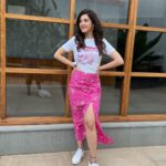 Mehrene Kaur Pirzada Instagram – Casual day at work 🎥