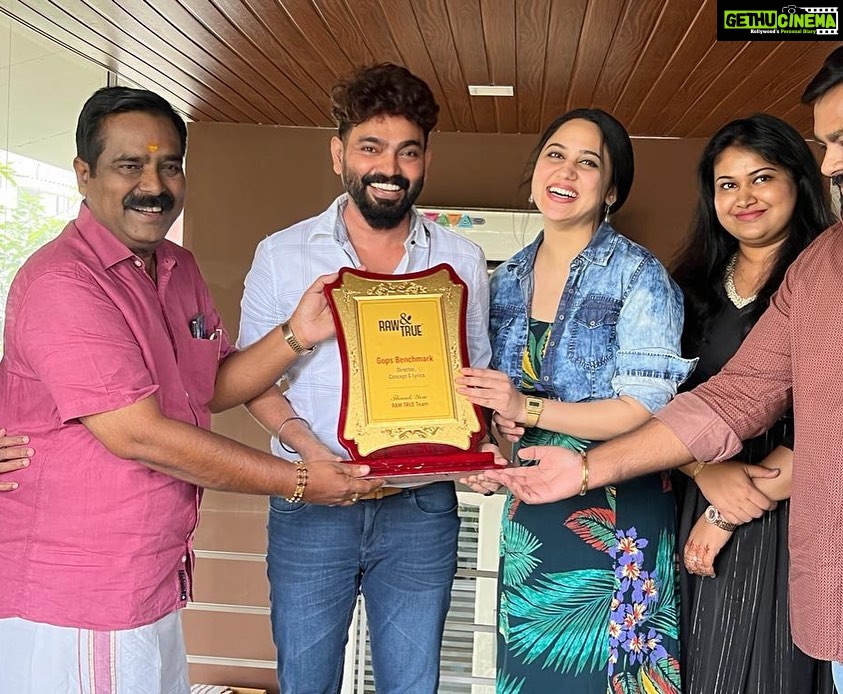 Miya George Instagram - Associating with @raw_andtrue as their Brand Ambassador is nothing less than an achievement. The team Raw & true is a genuine team nd their motto is to bring quality products. Gud luck to Muralidharan sir nd his fmly. Yet another work with the busiest adfilm maker @gopzme is absolute pleasure..Thank u for the opportunity. Can'twait to show what we have in stock for u all π₯°π€