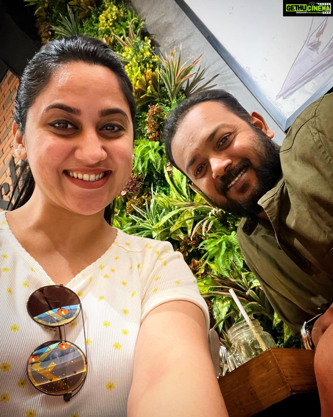 Miya George Instagram - Shoot break with @ashphilipo Chennai, India