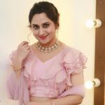 Miya George Instagram - 🌸 👗 @labelmdesigners Styling @sabarinathk_ Jewelry @meralda.jewels Makeup @avinash_s_chetia 📸 @pranavraaaj