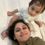 Miya George Instagram - Why does any baby need fancy toys when the mama has beautiful hair, nose & earrings 🤷‍♀️