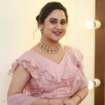 Miya George Instagram - 🌸 👗 @labelmdesigners Styling @sabarinathk_ Jewelry @meralda.jewels Makeup @avinash_s_chetia 📸 @pranavraaaj