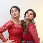 Miya George Instagram - Laughter, energy, sparkle and comfort ✨✨✨✨✨ Some are totally Born to spread it all @meet_miya who is One such ⭐️💕 Kochi, India