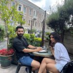Mouni Roy Instagram – Good morning dreamers, lovers & artists 🌞🫶🏻 Istanbul, Turkey