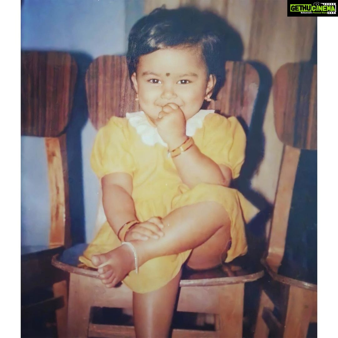 Mrudula Murali Instagram - #mood now reading all your birthday wishes and love♥️🐒 Thankyou all♥️♥️