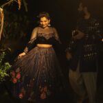 Nakshathra Nagesh Instagram - How can @studio149 not be a part of my wedding festivities?! The worlds most perfect and appropriate Sangeeth outfit 🙌🏼🙌🏼 no discomfort of a cancan, but all the fabric that they’ve used gives the most beautiful flare. The Colour combination makes you stand out just the way you want to at your wedding and the blouse is designed so perfectly, you don’t need a dupatta! Love love love only to this team always and I am so happy this finally happened!! @studio149 #dreamsangeeth #NakshufoundherRagha #throwback @haran_official_ @eventjunctionofficialpage @chella_hair_makeup @mani_stylist_ @profile_makeover