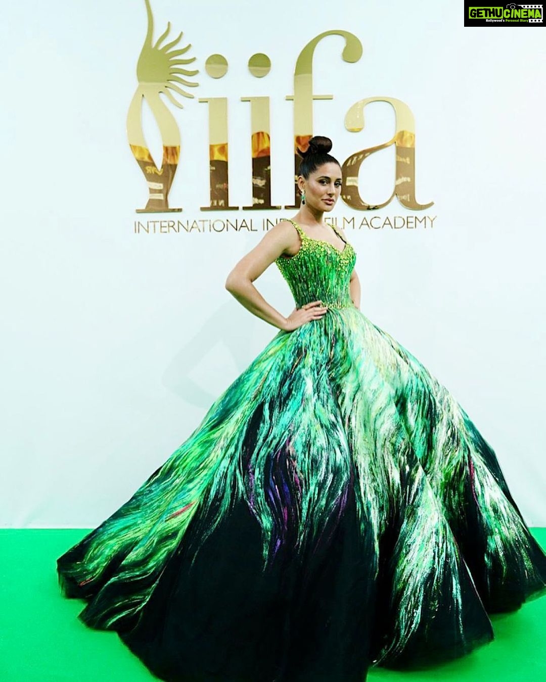Nargis Fakhir Instagram - Such an incredible night full of amazing performances by great artists & such a great vibe in Abu Dhabi for IIFA. Congratulations to all the nominees and the winners ๐ฅ ๐ ๐ฌ๐ ๐ฎ๐ณ #IIFA #IIFA2022 . . . . #mylook #myteam #abudhabi Stylist @alliaalrufai Dress @michael5inco Jewelry @bilarabi Manager @mahakb_vijaivargia #thankyou . . . . . . . . . . #love #life #bollywood #hollywood #actress #entertainment #beautifuldresses #gowns #beauty Abu Dhabi, United Arab Emirates