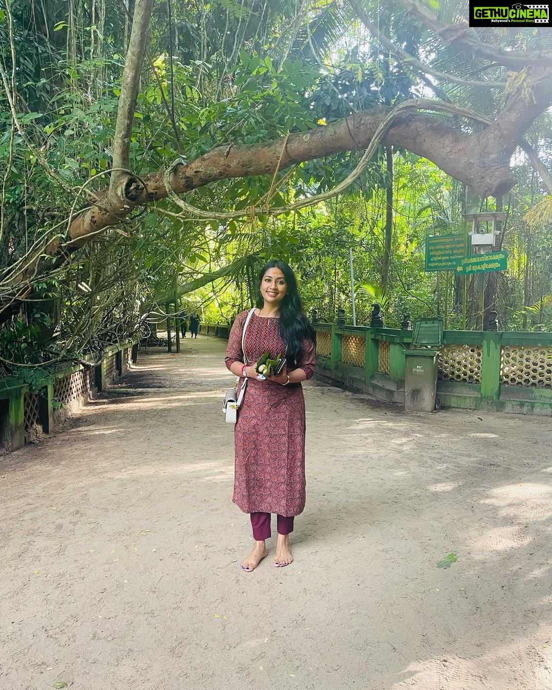Navya Nair Instagram - Love is not an emotion its your very existence … ❤️❤️❤️