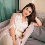 Nazriya Nazim Instagram – 🕊
Ante ……one last thank u 🤍🤍🤍

Styled by – @neeraja.kona 
Asst by – @manogna_gollapudi 
👗- @anushreereddydesign 
💇🏻‍♀️- @tanujabhatt50 
📸- @adrin_sequeira