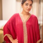 Nazriya Nazim Instagram - Ante ….♥️ Adade Sundara trailer launch. #june10 Styled by - @pallavi_85 @openhousestudio.in Asst by - @manognaavunoori 👗- @korvaiindia 💇🏻‍♀️- @tanujabhatt50 📸- @arunprasath_photography