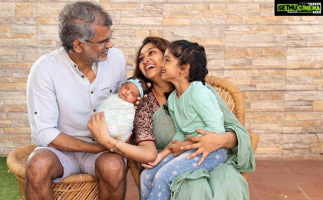 Neelima Rani Instagram - We love you daddy! From my age of 18 till this day (35) I have been learning so much from you! You are my treasure for life ❤️ I owe you so much pursha 😘🤗😘 Happy Father’s Day! ❤️😘❤️