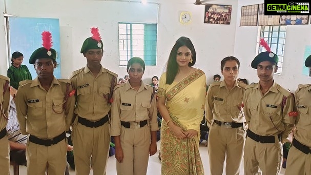 Neetu Chandra Instagram - Nitu Chandra Srivastava, NCC Alumnus introduces Rainbow Home to NCC on ' World No-Tobacco Day ' on May 31st, 2022 in the presence of Major General M Indrabalan, ADG NCC, Bihar & Jharkhand. An initiative for a bright future. The kids of Khilkhilahat Rainbow home were introduced to NCC today on the occasion of World No Tobacco Day, which will open new gates of opportunity for them. Take this day as a reminder to spread awareness to the people who don't know enough about the toxic effects of Tobacco. Let's pledge to make yourselves and our environment Tobacco-free. #ncc #ncccadet #ngo #rainbowhome #notobacco #worldnotobaccoday ❤️