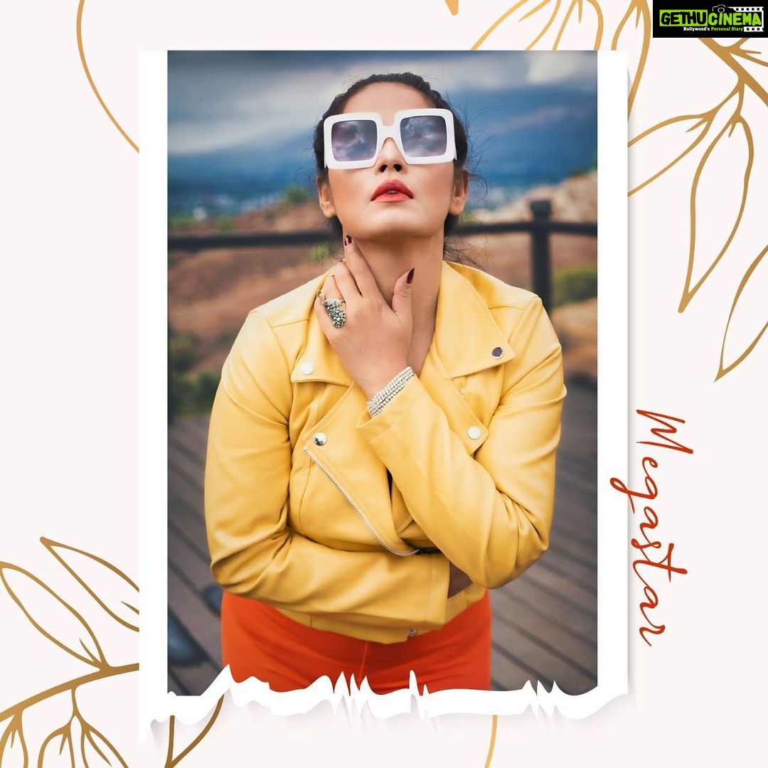 Neetu Chandra Instagram - Upgrading from being a model to a role model… . . #rolemodel #model #modelshoot #pose #posesforpictures #whitesunglasses #yellowjackets #classyoutfit