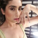 Neha Bhasin Instagram - Last night's looks photo dump 😍 My casual summer look 😙 #nehabhasin #summervibes #fashion