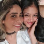 Neha Bhasin Instagram - Such a blessing to see Vira come into her own at age 16 and so fortunate to inherit our musical genes. Though Vira is birthed by @bhasinrashi she is my baby too. She's my friend, my child and my joy. This bacha wishes me happy mothers day 🥲 every year and her voice though she is not trained is very special. Love u Vira. I will be your masi baby forever 💓 Ps : thank you @zookthespook For your magic as always 🥰 #agartumsaathho #scarstoyourbeautiful #nehabhasin #instareels #musicreels #instamusic #arijitsingh #alessiacara