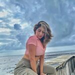 Neha Bhasin Instagram - If there's one thing i am willing to bet on, it's me. Ps: watch my dance reel if you haven't already ❤️‍🔥 #Nehabhasin