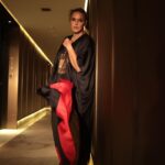 Neha Dhupia Instagram - Hums #redredwine .. 🙃 • • • • In @payalkhandwala @elevate_promotions @minerali_store Muah : @diva_rose21 @kiran_chhetri92 @karanrai001 📸 @thephotodost #eventdiaries