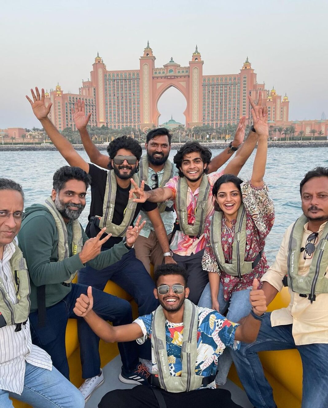 Nikhila Vimal Instagram - Dubai photo dump 🤓 #joandjo #peoplewholooklikeart #dubai