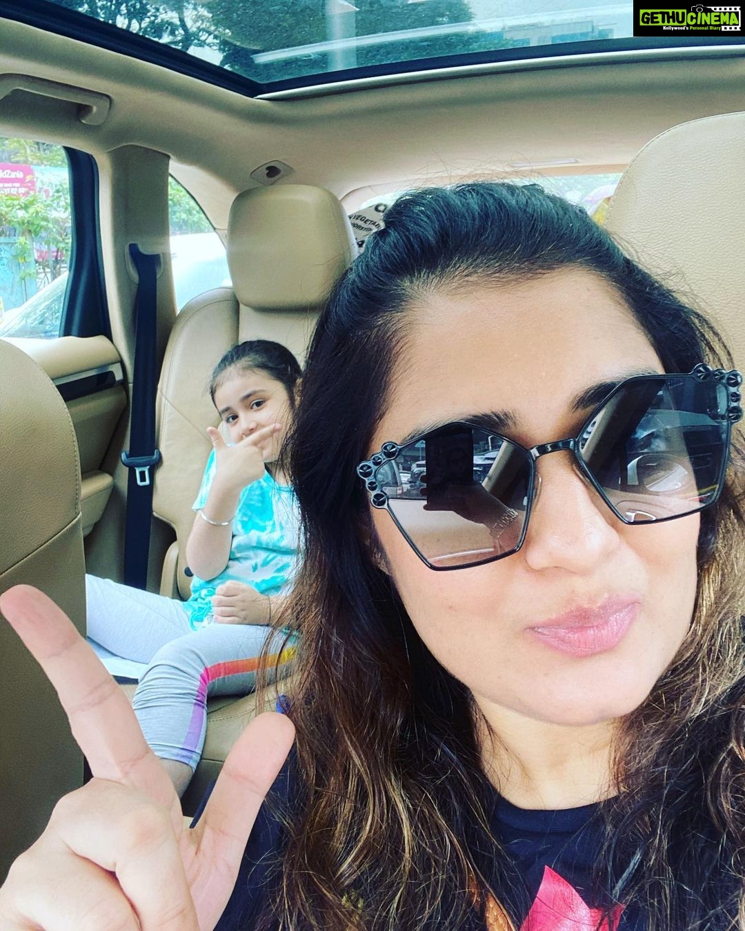 Nikita Thukral Instagram - Weekend pune here we come. 💕@ jasmyrra _nikitamago