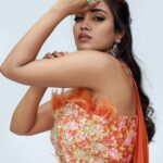 Nivetha Pethuraj Instagram - Stylist @dilesha_shafa 🤍 Designer @suruchiparakh x @perniaspopupshop (Hyderabad) 🤍 Jewellery @kalasha_finejewels 🤍 Photographer @pranav.foto 🤍 Hair @thimmappa180 🤍 MUA @tokalasomasekhar_makeup 🤍 Location @westinhyderabad