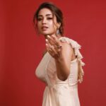 Nivetha Pethuraj Instagram - Stylist @dilesha_shafa Designer @_prashantikumar_ Jewellery @theiajewellery_hyd Photographer @pranav.foto Hair @thimmappa180 MUA @tokalasomasekhar_makeup