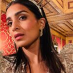Pallavi Sharda Instagram – When the stars fall but the magic doesn’t wear off ✨ 

So honoured to be featured in the June issue of @vogueaustralia, which was launched in Sydney along with the furore and magic of  @bazluhrmann’s @elvismovie. An issue filled with so many wonderful artists & creators; it is so special to be featured in my element in movement and described as what I come as first: a Bharatha Natyam dancer. 

Issue: 📸 @jamie_heath 💄 @kylieotoole 

Premiere:👗 by @zimmermann 🎩 by @fordmillinery 👠 @billinishoes >> styled by @harrietcrawf_ord 

Glam by @stoj_makeupartist & @joelforman