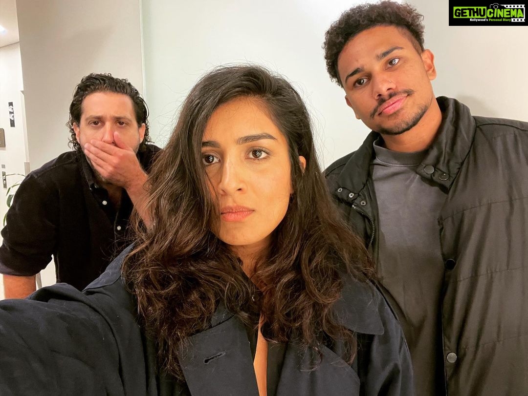Pallavi Sharda Instagram - Just a couple of the cool cats I grew to tolerate while shooting #Thetwelve and proof that I am a ruthless psychopath. The show premieres tonight on @foxtel 🎥 @dstrouthos @ngalishaw4real @foxtel