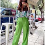 Parul Yadav Instagram – I believe all things are possible with coffee and the right outfit 💚#ThursdayMotivation 

#OOTD #OOTDDaily #FashionDaily #OutfitLook #OutfitDairy #CoffeeCoffeeCoffee #CoffeeAddict #ButFirstCoffe #Greece #GreeceTravel #AthensGreece #AthensVibe #AthensCity #ThursdayPost Athens, Greece