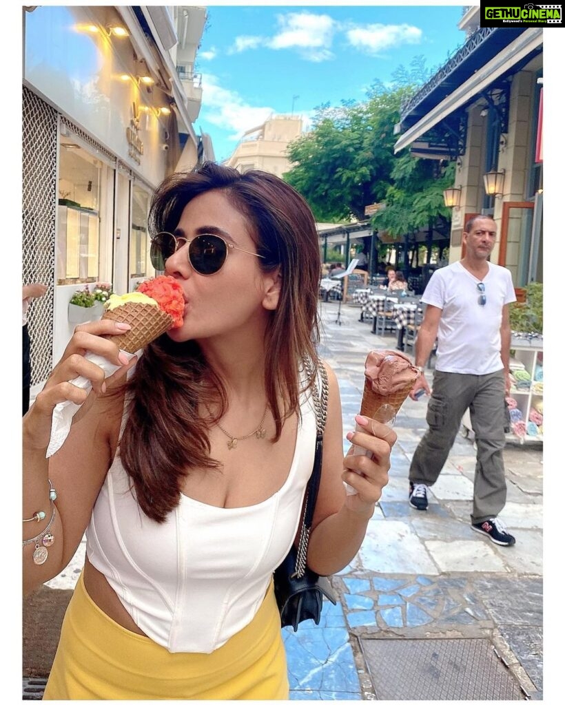 Parul Yadav Instagram - There are some things we just have to do and for me it's to try local ice creams in every country I visit!! PS: my sweet tooth is craving ice cream while I post this 😋 💁‍♀️ : @salon_muah #IceCreamLove #IceCreamAddict #IceCreamDay #SweetToothForever #LoveIceCream #YouScreamIScreamWeAllScreamForIveCream #GuiltyPleasures #LocalIceCream #SweetLover #ColdTreats #BeatingTheHeat #Greece #GreeceTravel #AthensGreece #AthensCity #AthensStreets #OOTD #OOTDGals Athens, Greece
