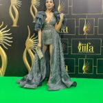Parvatii Nair Instagram - The look for #iifa day 2 ! Loved this outfit and the entire look ! What are your thoughts !? @styledbychhavi Outfit by @niveditasaboocouture Make up by @makeupbyayeshaf